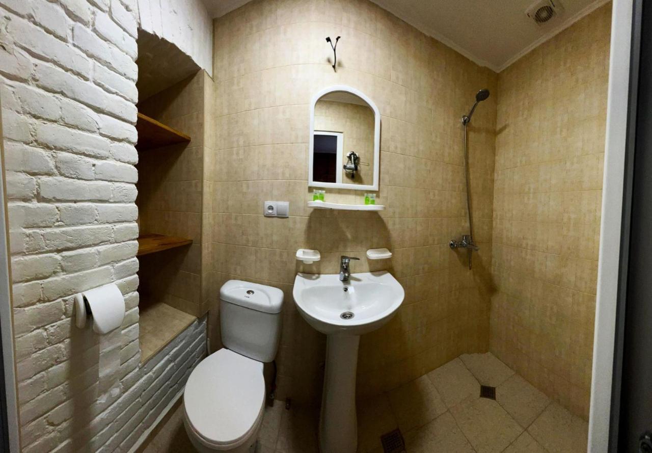 Hostel Pirosmani Tbilisi Zewnętrze zdjęcie