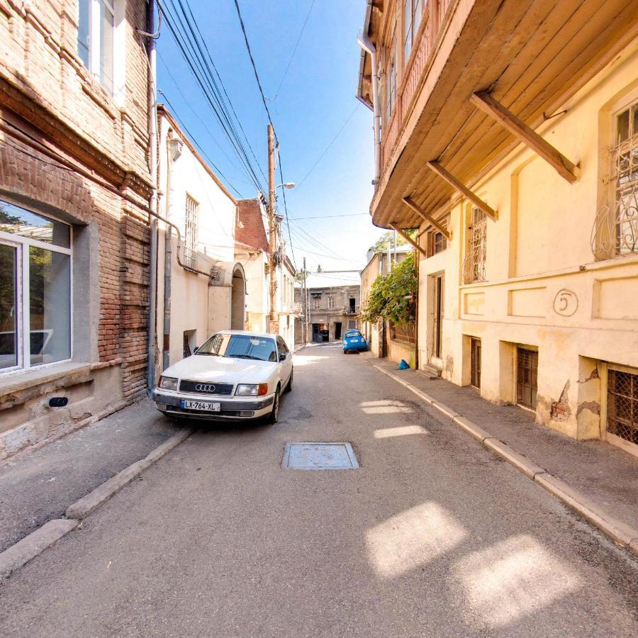 Hostel Pirosmani Tbilisi Zewnętrze zdjęcie